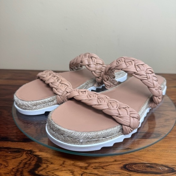 Marc Fisher Jaimee Sandal - Picture 3 of 16